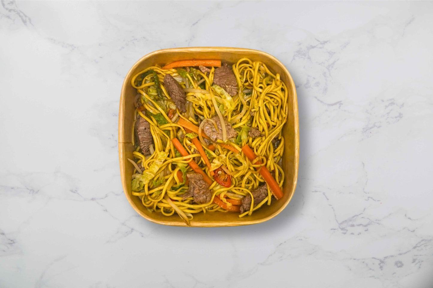 Protein noodles with tuna, cashew nuts and mixed stir-fried veg